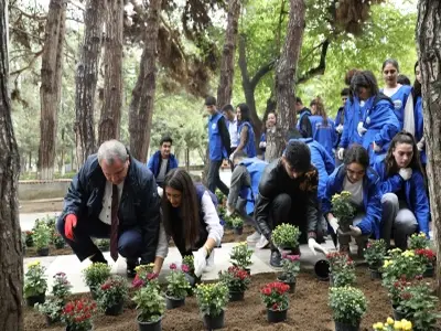 Flower planting action at BSU...