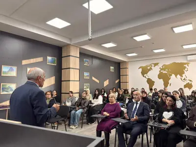 Seminar on “18 October – R...