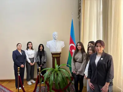 Students visit the Presidentia...