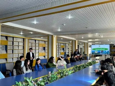 Round Table on 